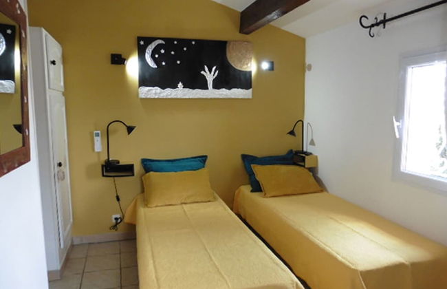 Holiday Cottage With Private Terrace, Bellegarde - Foto 2