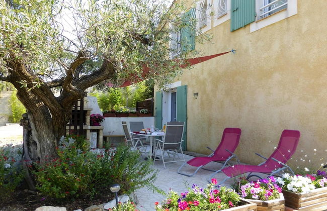 Holiday Cottage With Private Terrace, Bellegarde - Foto 48