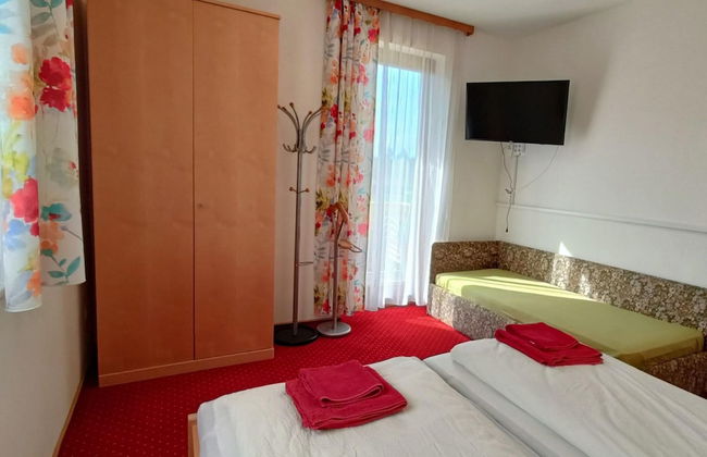 Sunny Holiday Apartment on Lake Klopeiner With Balcony and Private Beach - Foto 2