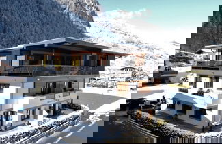 Foto 1 - Spacious Apartment Near Ski Area in Mayrhofen