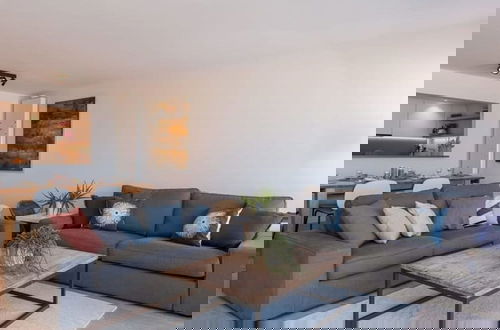 Foto 5 - Luxuriuous Family Apartment With Beach View