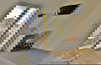 Photo 2 - Fancy Apartments Dream - Deluxe One Bedroom Apartment With Balcony and Sea View