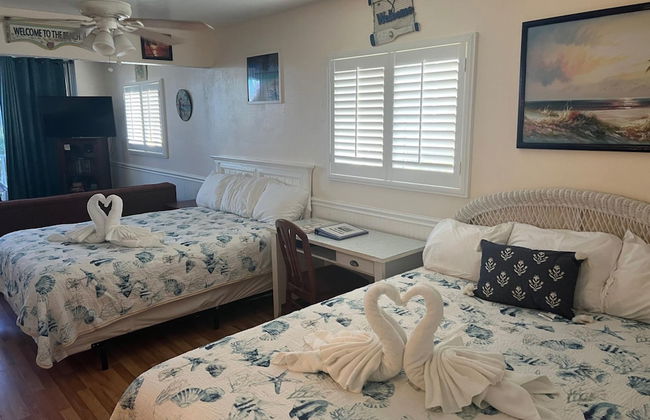 2 Bedroom Waterfront Pool Side! - Foto 73