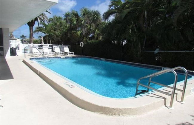 2 Bedroom Waterfront Pool Side! - Foto 19