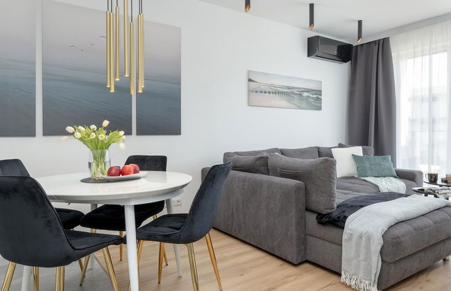 Apartment Overlooking the River, Pool, Dziwnow - Foto 24