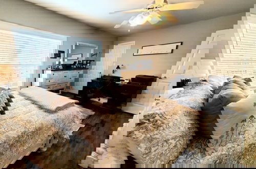 Photo 47 - 1 Ranked Condo w Pool Gym Gamer Room