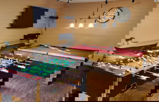Photo 2 - 1 Ranked Condo w Pool Gym Gamer Room