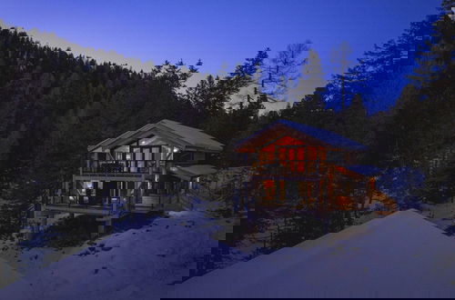 Foto 14 - Superior Chalet With Sauna and hot tub