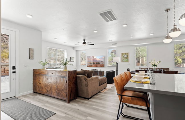 Touch of Class Stunning 5 Bdr! - Foto 16