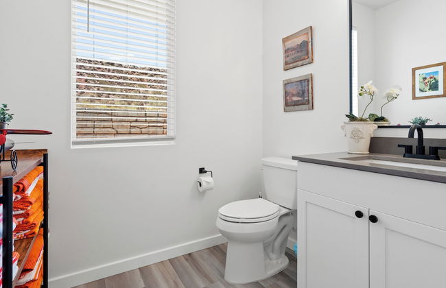 Touch of Class Stunning 5 Bdr! - Foto 27