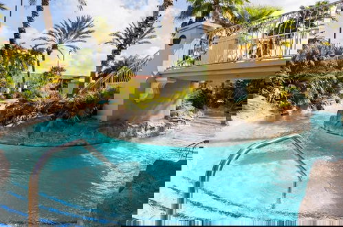 Photo 12 - Maria's Regal Palms Resort Townhouse