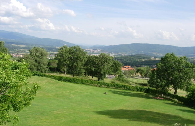 Farmhouse in Tuscany With Pool and Valley Views - Photo 19