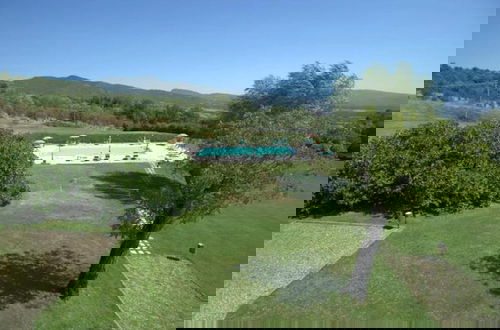 Photo 13 - Farmhouse in Tuscany With Pool and Valley Views