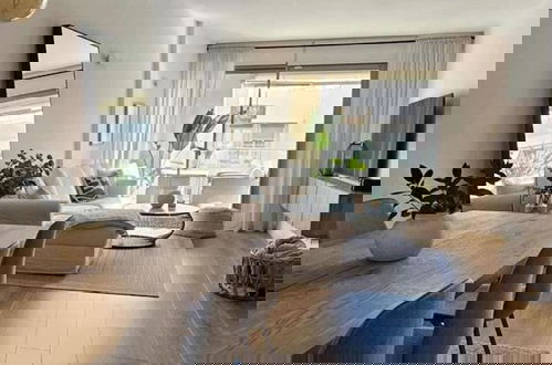 Photo 17 - 2 Bedrooms - Private Rooftop and Pool - Parking