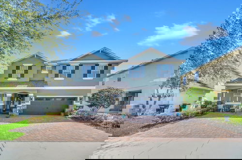 Foto 1 - 8-Bedroom Villa with Theater Near Disney 8 Home by RedAwning