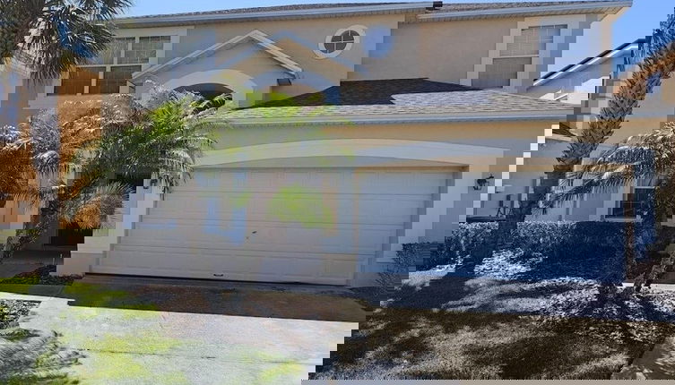 Foto 1 - Spacious 7 Br, 4.5 Br Retreat With Pool 7 Bedroom Condo by RedAwning
