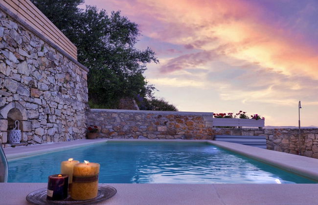 Cozy Holiday Home With Pool and Whirlpool in Maheri - Foto 32