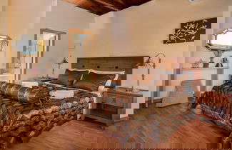 Foto 2 - Cozy Holiday Home With Pool and Whirlpool in Maheri