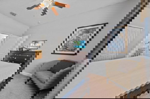 Foto 9 - Star Wars 7 Bed Pool Home With Game Room 7 Bedroom Home by RedAwning