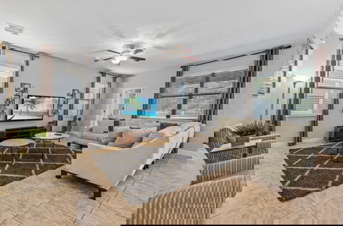 Foto 25 - Star Wars 7 Bed Pool Home With Game Room 7 Bedroom Home by RedAwning