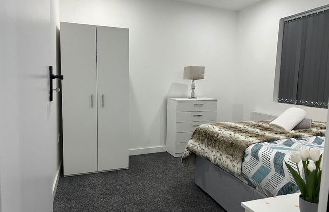 Luton Centrally Located Apartment v Close London Luton Airport - Photo 2
