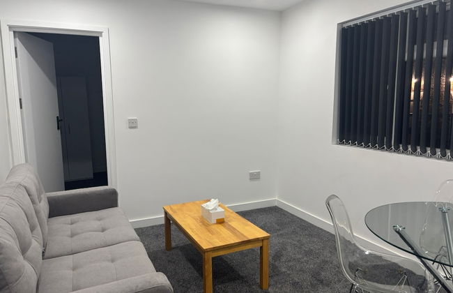 Luton Centrally Located Apartment v Close London Luton Airport - Photo 7