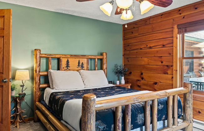 Deer Haven Cabin by Avantstay Waterfront Dock Firepit - Photo 24