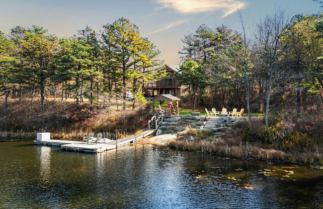 Deer Haven Cabin by Avantstay Waterfront Dock Firepit - Photo 49