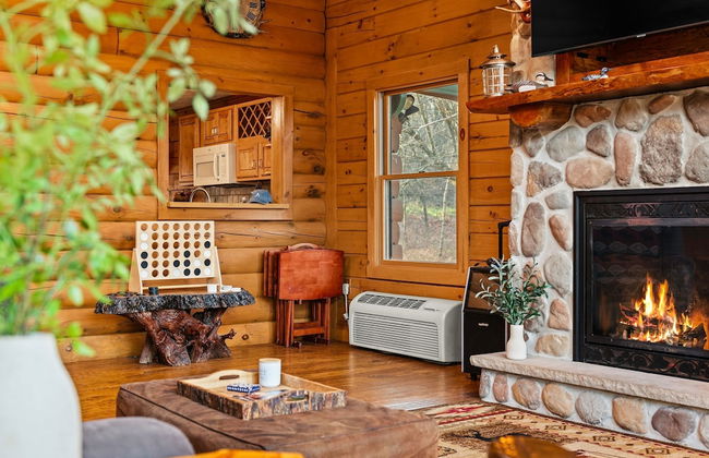 Deer Haven Cabin by Avantstay Waterfront Dock Firepit - Photo 15