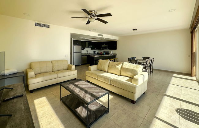2BR Sunset Escape for Families - Foto 7