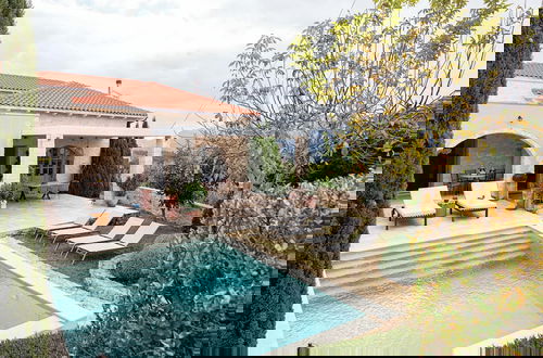 Photo 3 - Artemis Apollonas Villa