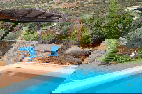 Photo 11 - Plaka-sleeps4-parking-pool-hottub-seaviews