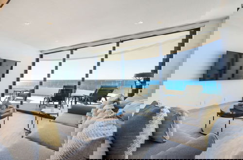 Foto 3 - Oceanfront Vibes Iconic Beachside Getaway