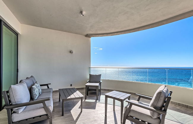 Oceanfront Vibes Iconic Beachside Getaway - Photo 27