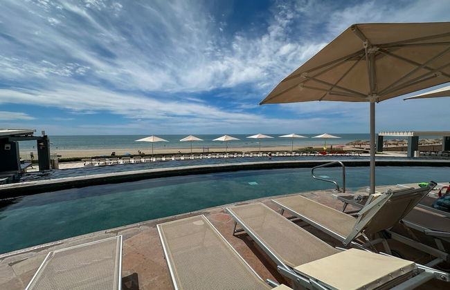 Oceanfront Vibes Iconic Beachside Getaway - Photo 63