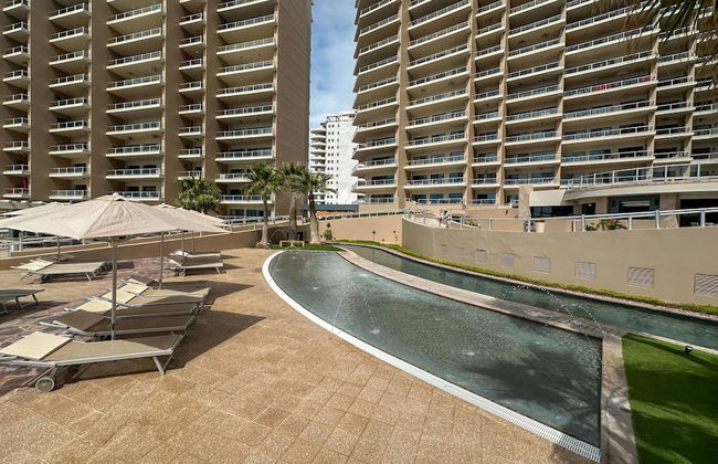 Oceanfront Vibes Iconic Beachside Getaway - Photo 47