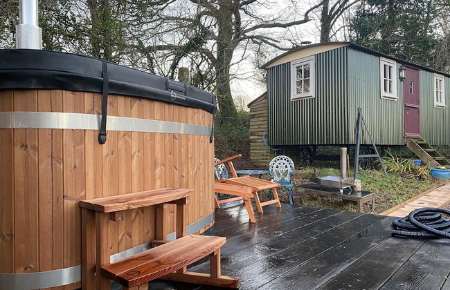 Tranquil Cabin Retreat Near Chepstow - Photo 39