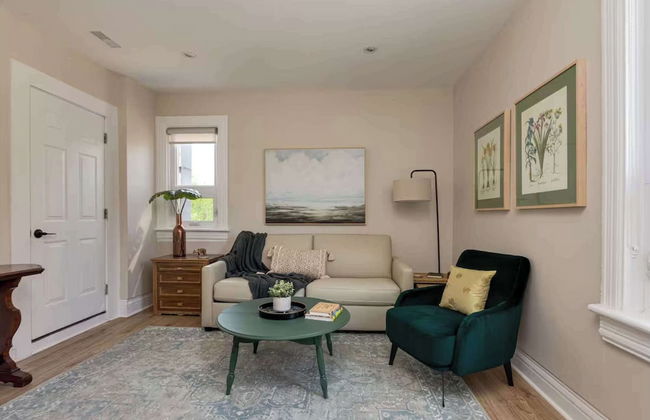 Casa Leslieville - 2BR Suite w LRG Patio - Foto 11
