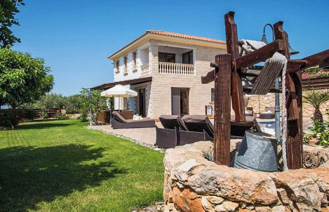 Villa Nikos Argaka - Photo 23