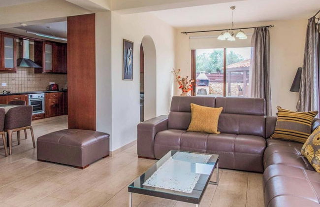 Villa Nikos Argaka - Photo 2