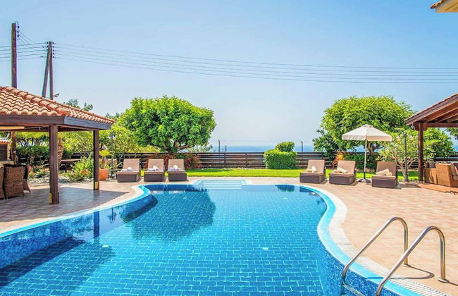 Villa Nikos Argaka - Photo 16