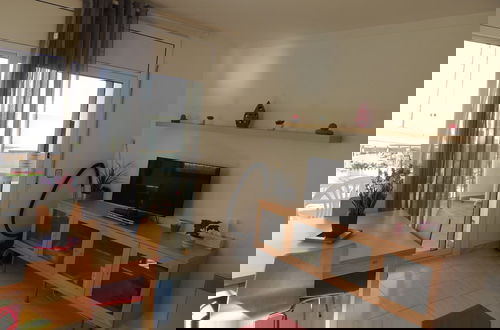 Foto 10 - Beautiful Apartment in Roses With Terrace