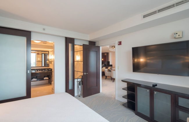 Residences at Fontainebleau Miami - Photo 21