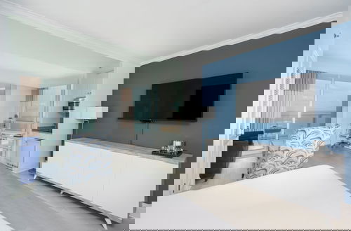 Photo 12 - Residences at Fontainebleau Miami