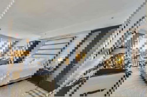 Photo 30 - Residences at Fontainebleau Miami