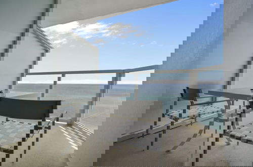 Photo 38 - Residences at Fontainebleau Miami