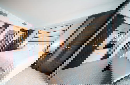 Photo 20 - Residences at Fontainebleau Miami