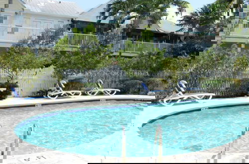 Foto 4 - Bahamian Reed by Avantstay Walk to Everything w Community Pool Week Long Stays Only