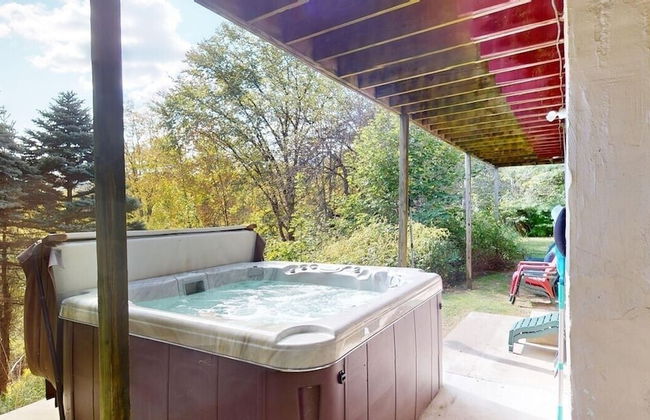 Silver Spring Chalet Brought to you by GetAway Vacations - Foto 42