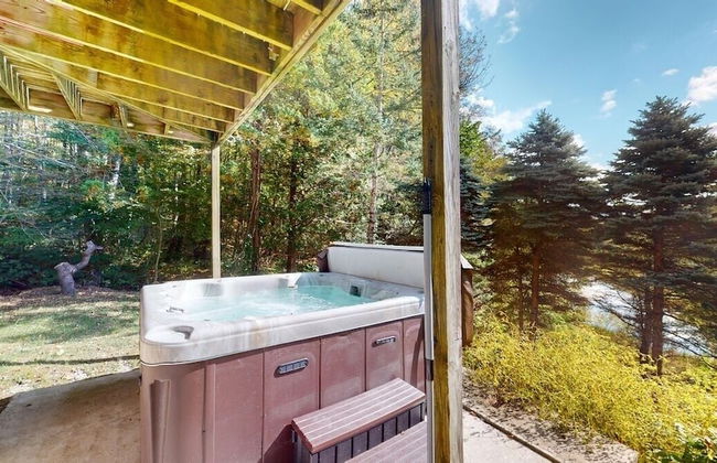 Silver Spring Chalet Brought to you by GetAway Vacations - Foto 1